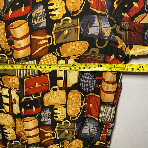 J. McLaughlin for Sanyo Vintage 100% Silk Purse Print Button Down Blouse size 10 - Picture 7 of 9